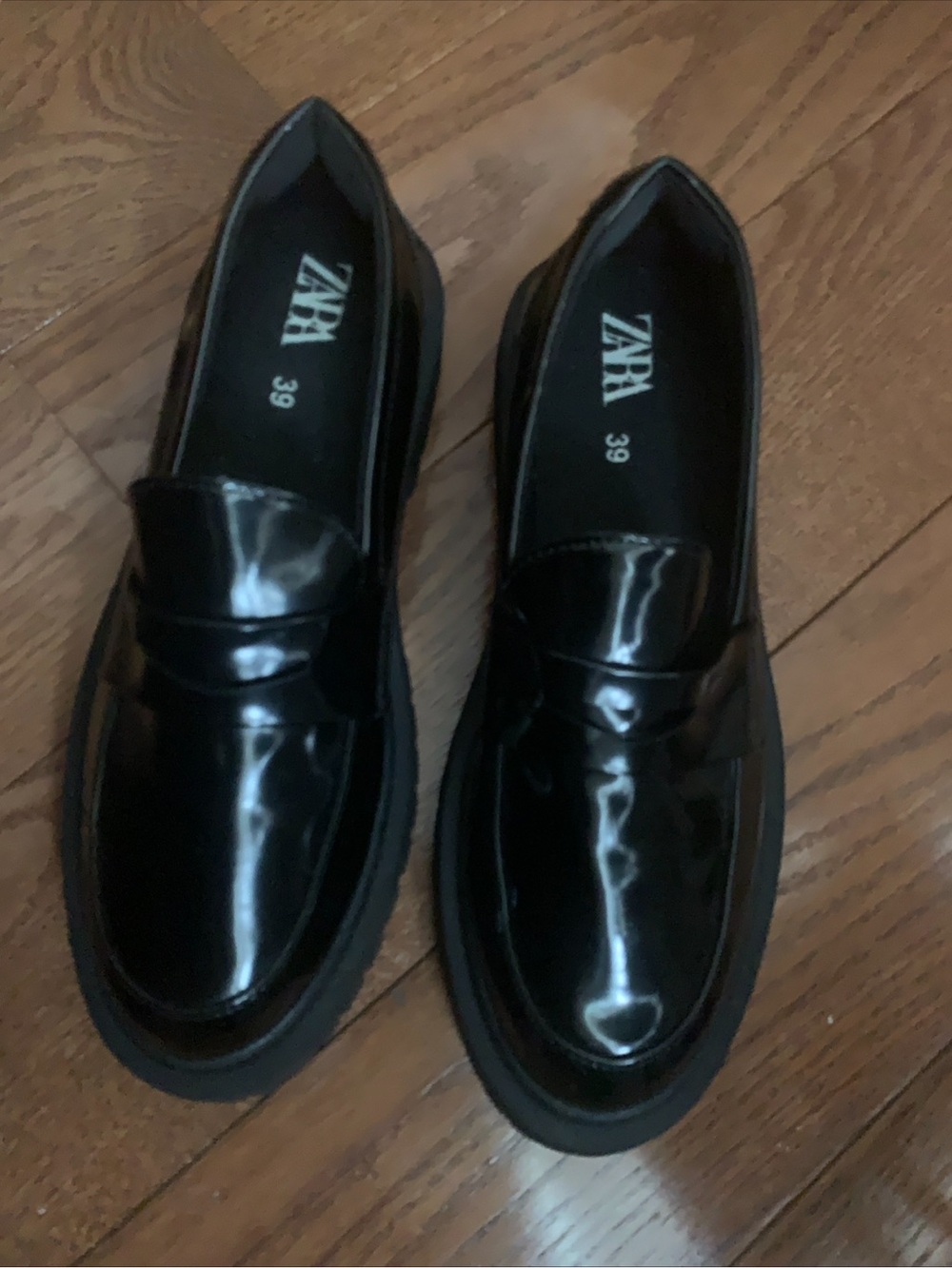 Zara 39 shoes worn once
